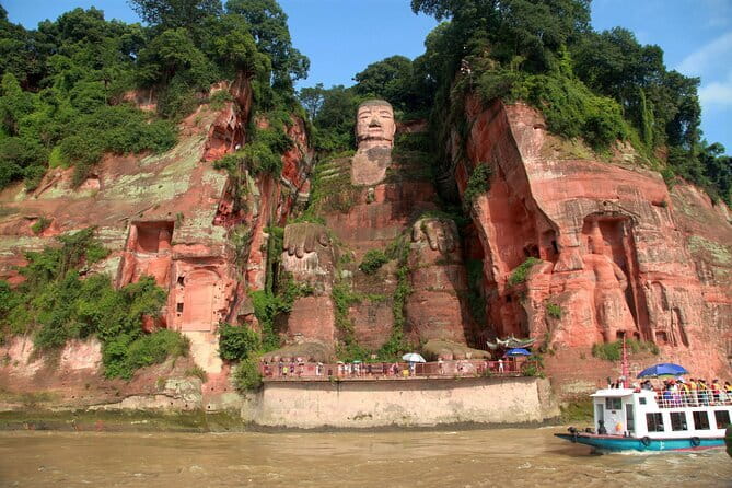 Day tour Chengdu Panda Base Leshan Giant Buddha with local Lunch - Key points to know before booking