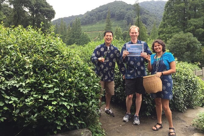 Day Tour to Discover the Secrets of Hangzhou's Tea Culture - West Lake starts the day with classic Hangzhou views