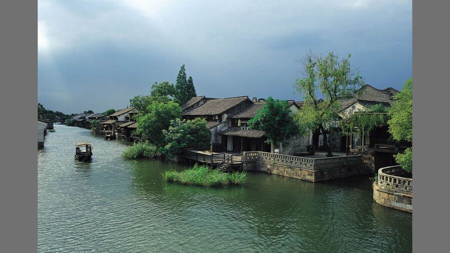 Delve into Wuzhen Water Town: Private Tour from Shanghai - Guides Who Make the Difference