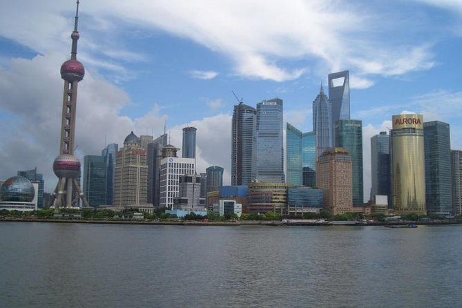 Departure Transfer by High-Speed Maglev Train: Hotel to Shanghai Pudong International Airport - Leaving your Shanghai hotel with help