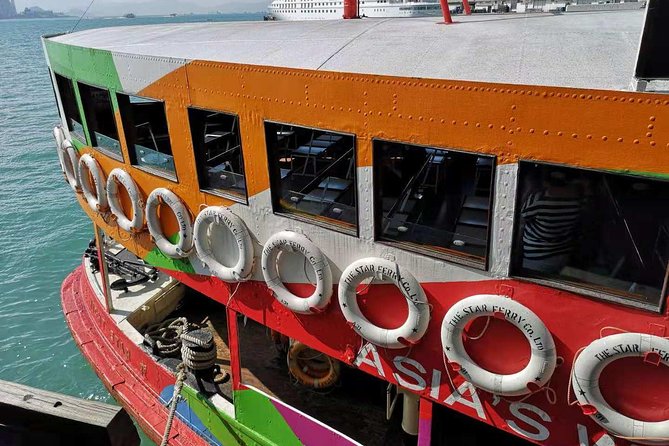 Different Tastes of Hong Kong - The escalator and Pottinger Street