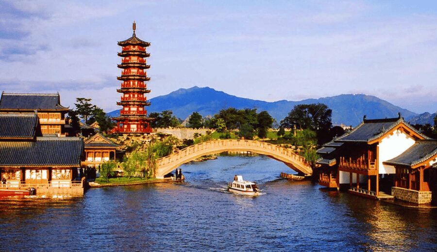 Discover Guilin's Gems:Guangzhou-Bullet Train Highlight Tour - Elephant Trunk Hill explains Guilin’s postcard image