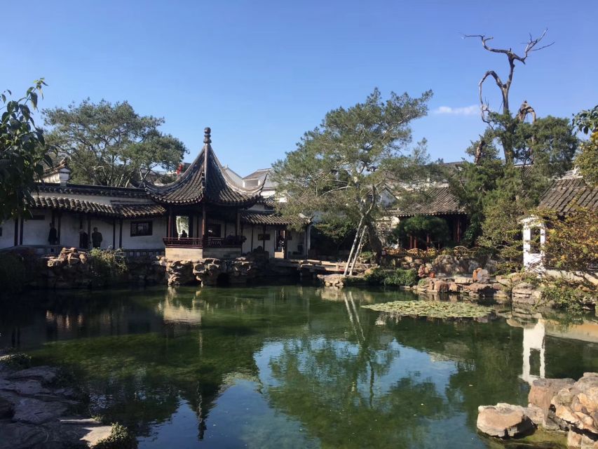 Discover Suzhou & Zhouzhuang: Private Day Trip - Lunch and the rhythm of a seven-hour schedule