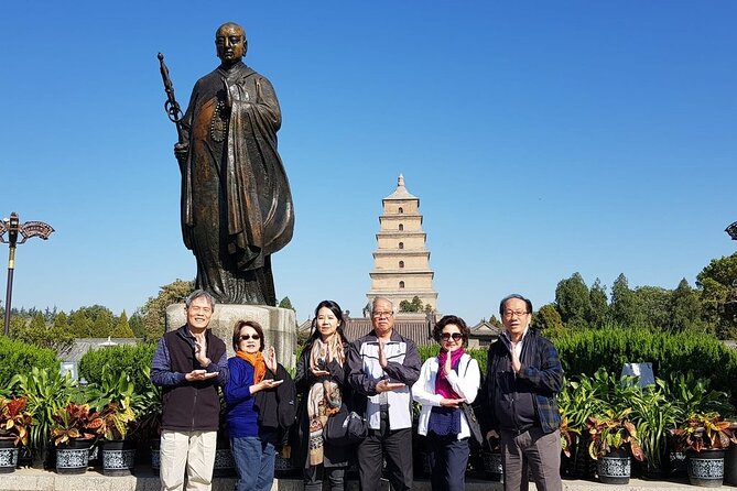 Essential Xi'an Private Day Tour Including Lunch - What the private vehicle and guide add