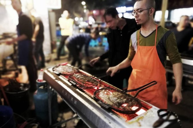 Evening Foodie Adventure in Chengdu the Land of Plenty - Stop Four: Classic Sichuan Plates Near Jiuyan Bridge