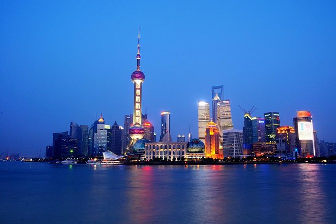 Evening Thai Dinner and Huangpu River Cruise in Shanghai - Practical details that can make the night smoother
