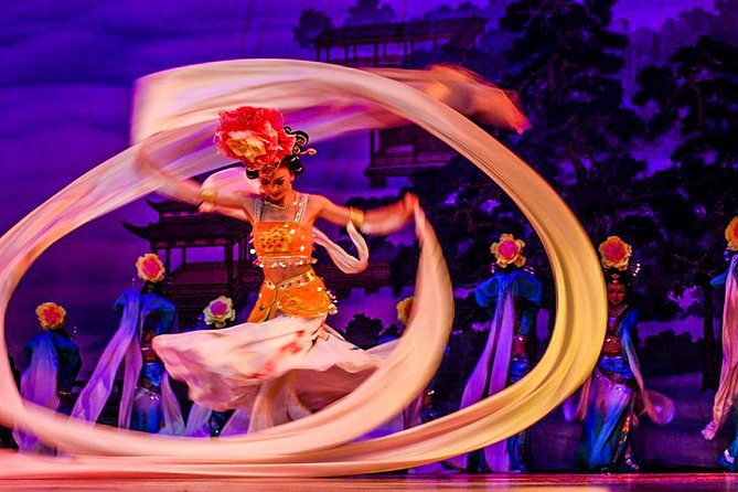 Evening Tour: Xi'an Tang Dynasty Music and Dance Show and Dumpling Banquet - The guide matters more than you might expect