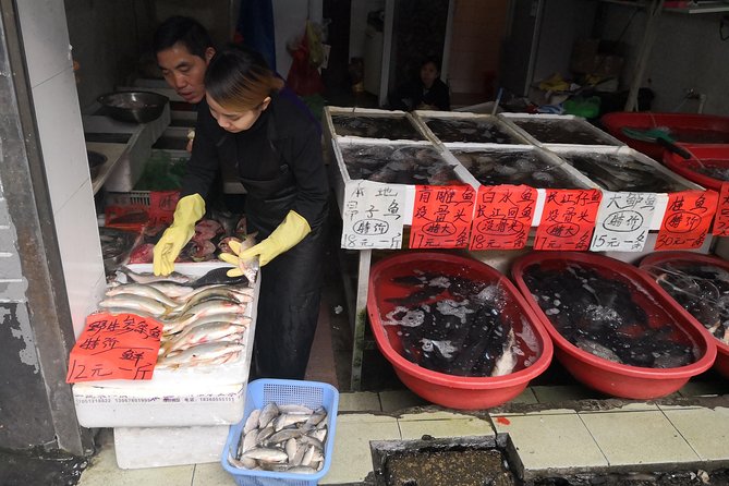 Explore Shanghai Ancient Downtown with Authentic Local Food - What Mayfer adds to the experience