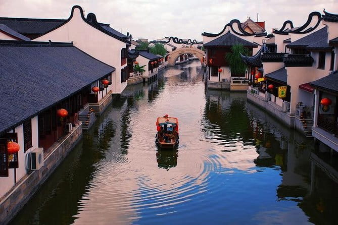 Flexible Airport Layover Tour of Shanghai City Highlights with Spa Option - What the $158 price really covers