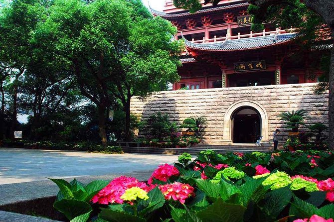 Flexible Hangzhou Private Day Tour with Lunch - What the $169.54 price really covers