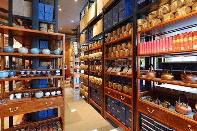 Flexible Private Guangzhou Shopping Tour with Local Shopping Guru - Spending three hours at Baima Garment Market
