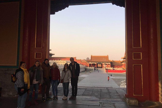Forbidden City & Tiananmen Square Private Layover Guided Tour - Timing your layover without gambling your flight