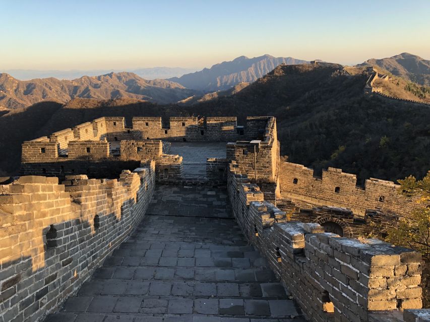 From Beijing: Mutianyu Great Wall Private Tour with Lunch - What the guides add to the experience