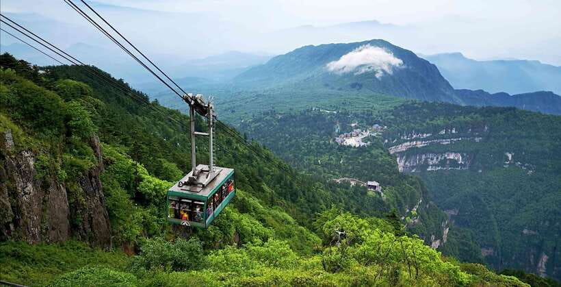 From Chengdu: Mount Emei Day Trip with Golden Summit Visit - Why Mount Emei makes a strong day trip