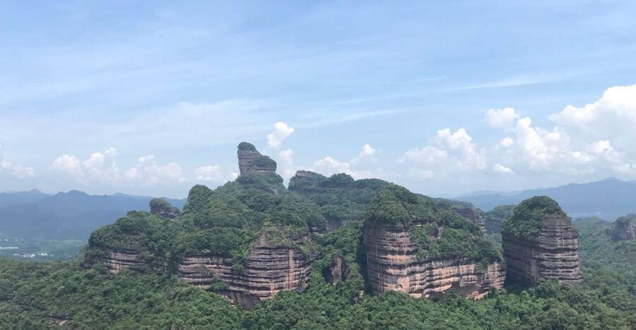 From Guangzhou: Mount Danxia and Nanhua Temple Full-Day - Climbing Zhanglao Summit for the widest view