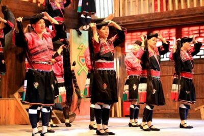 From Guilin/Yangshuo: Longji Rice Terraces and Ethnic Minority Village Day Tour