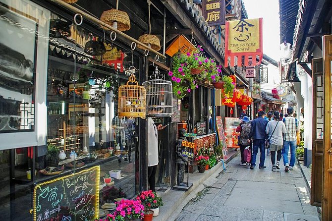 From Shanghai: Zhujiajiao Water Town Private Tour with Boat Ride - Walking Zhujiajiao’s narrow old lanes