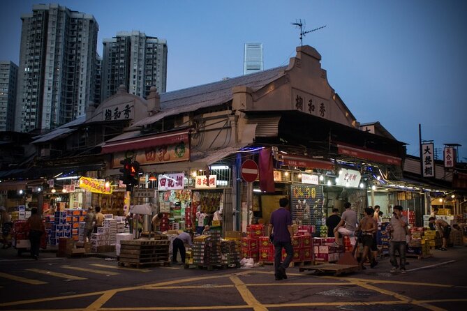 Full Day Private Trip in Hong Kong( impeccable local )walk tour - Tian Tan Buddha requires time and energy