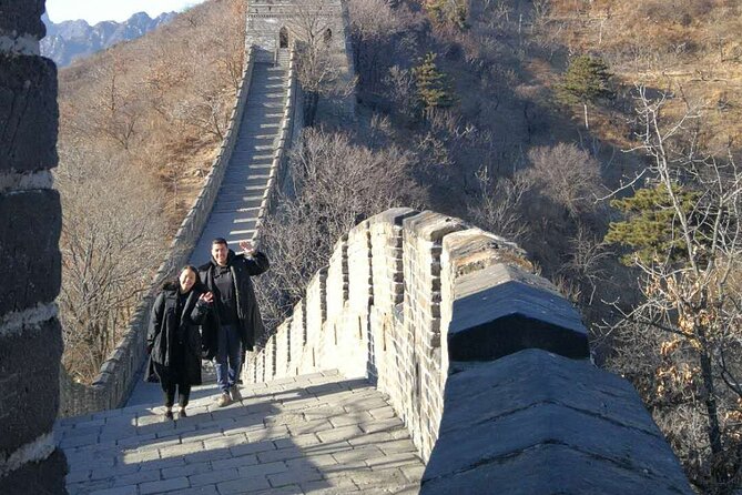 Great Wall With Beijing Capital Airport/Hotel Round-Way Transfer - Meeting your driver at Beijing Capital Airport