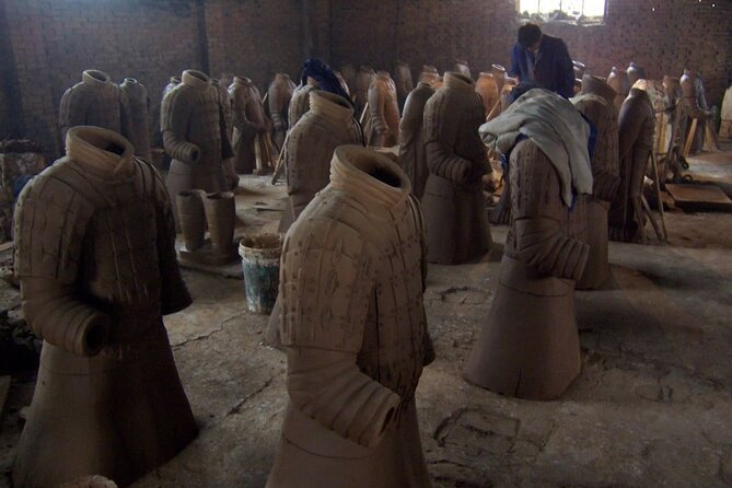 Group Bus Tour to Terracotta Warriors with Hotel Pickup & Lunch - Buffet lunch and the price question