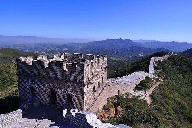 Group Tour Including Mutianyu Great Wall And Buffet Lunch - Lunch and the Handicraft Stops