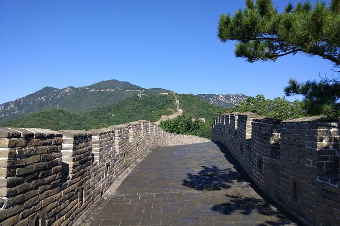 Group Tour to Mutianyu Great Wall - What the guide adds to the day