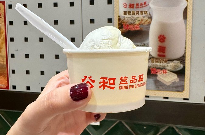 Group Vegetarian Food & Cultural Tour - Drinks, sweets, and the neighborhood finish