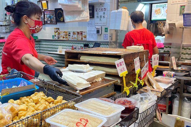 Group Vegetarian Food & Cultural Tour - Starting with breakfast in Shek Kip Mei