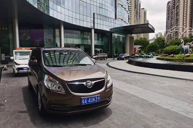 Guangzhou Downtown Hotel - Baiyun Airport OneWay Private Transfer - The Hotel Pickup: Where the Trip Begins