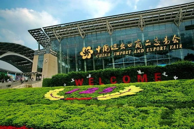 Guangzhou Downtown Hotel - Baiyun Airport OneWay Private Transfer - Family Use and the Free Baby Seat