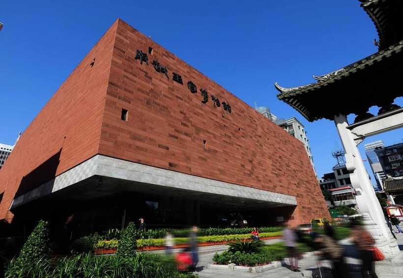 Guangzhou Full Day City Tour with Old and New Highlights - Canton Tower and Huacheng: Guangzhou’s modern face