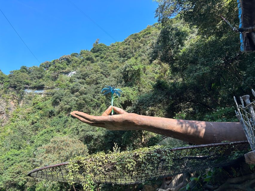 Guangzhou to Gulong Canyon and Cave Fairland PRI Day Tour - The one-hour transfer to Yingxi Peak Corridor