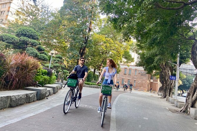 Guided Cycle Tour of Guangzhou - Meeting at The Happy Monk in Yuexiu District