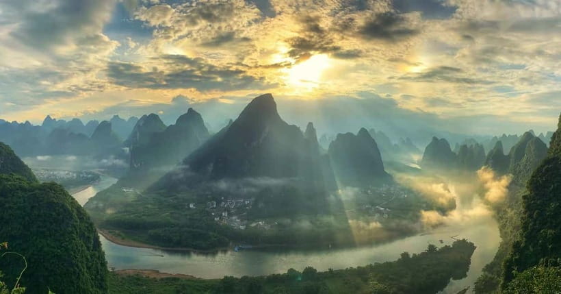 Guilin: 1-Day Cave, Xianggong Hill, Bamboo Boat & Show - Reed Flute Cave: an hour inside Guilin’s stone palace