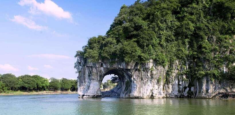 Guilin: Elephant Trunk Hill, Reed Flute Cave & Daxu Old Town - Who should book this private Guilin day?