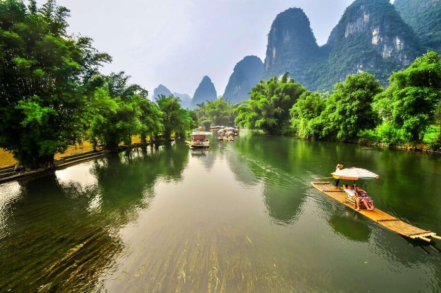 Guilin: Elephant Trunk Hill, Reed Flute Cave & Daxu Old Town - Guide quality can shape the whole experience