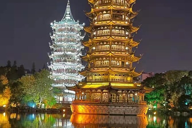 Guilin Four lakes night cruise with the English speaking driver from Guilin hotel - Key points at a glance