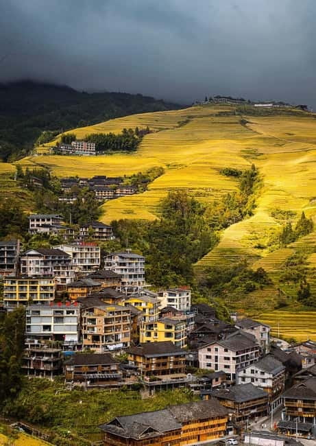 Guilin Longji: Rice Terrace with Oil-Tea Demo & Zhuang Lunch - A Zhuang lunch with a view of the terraces