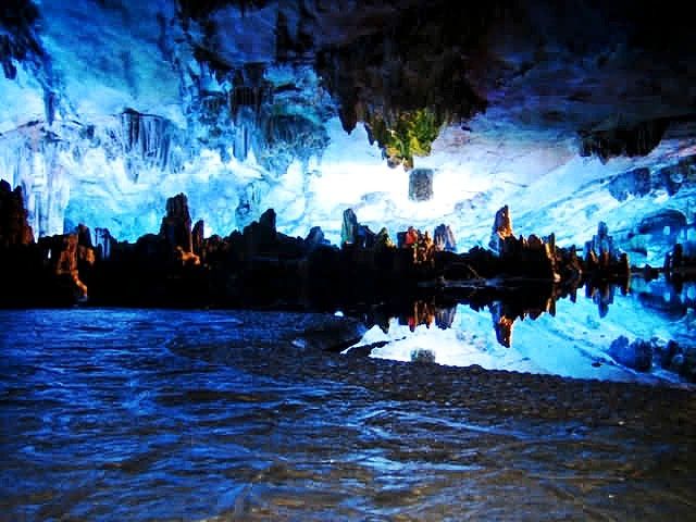 Guilin: Private Full-Day City Tour with Fubo Hill - Reed Flute Cave and Guilin’s underground color