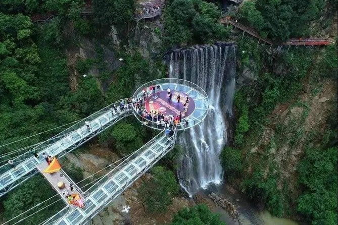 Gulong Gorge Glass Skywalk Bridge and waterfall View Private Tour - Why Gulong Gorge makes a strong day trip from Guangzhou