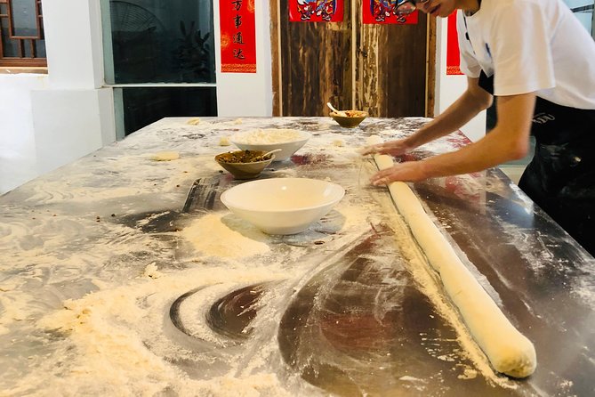 Half day Chengdu Dumpling Class: Make from Scratch - Tea In A Traditional Sichuan Courtyard