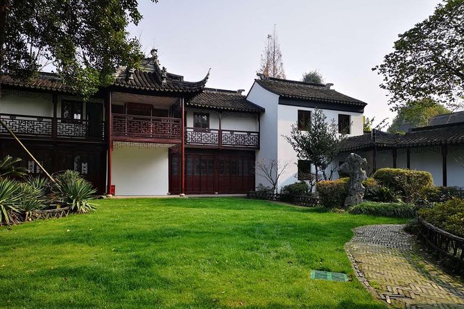 Half-Day Private Zhujiajiao Water Town Tour with Boat Ride from Shanghai - A private ride from your hotel, port, or nearby base