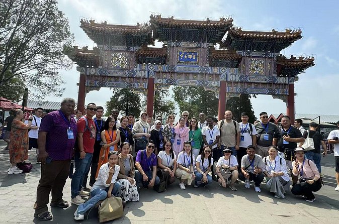 Half Day Tour of Beijing's Summer Palace with Guide and Driver - The boat ride across Kunming Lake