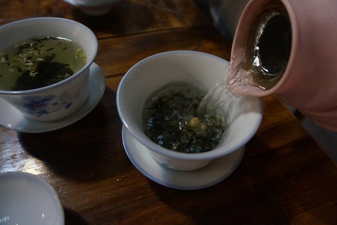Half-Day Walking Tour with a Vegetarian Lunch at a Nunnery - Why this Chengdu walk feels different