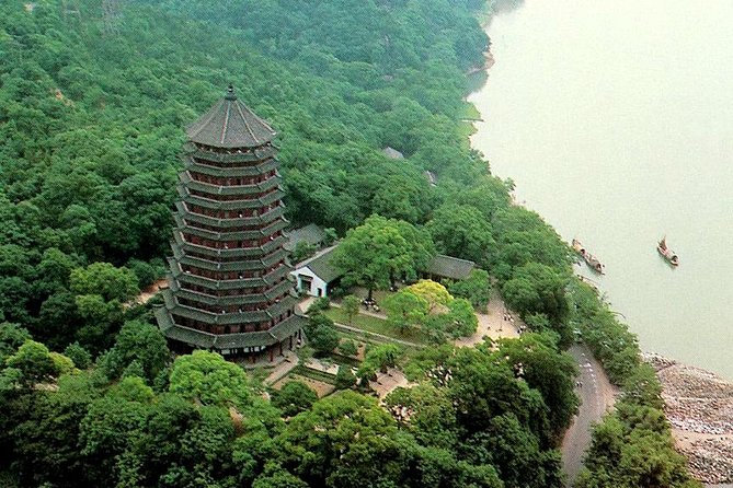 Hangzhou: Heaven on Earth Day Trip from Shanghai including West Lake Cruise - West Lake is worth seeing, even on a tight schedule