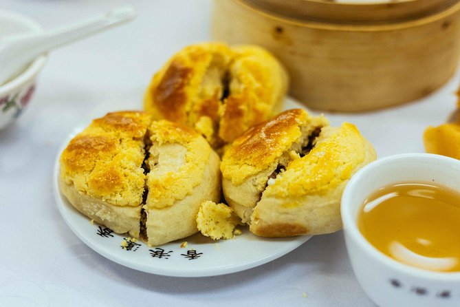 Highlights & Hidden Gems With Locals: Best of Hong Kong Private Tour - Soho and Stone Slab Street finish the contrast
