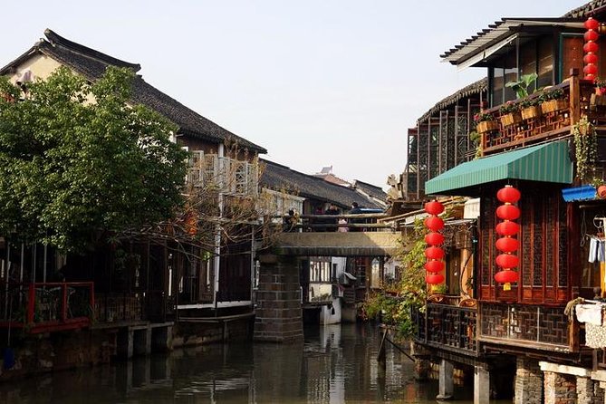 Hire a car with driver to Zhujiajiao Town 8 hours service - Getting the morning pickup right