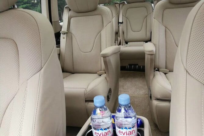 Hong Kong Airport Chauffeur Service, Hong Kong Airport Transfer - Why the luggage help matters