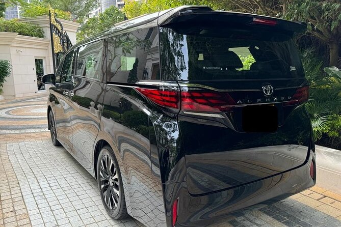 Hong Kong Airport Transfer Luxury MPV - The ride itself: quiet comfort, not sightseeing