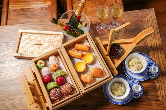 Hong Kong 'Aqua Luna' Dim Sum Cruise - What arrives on the dim sum table